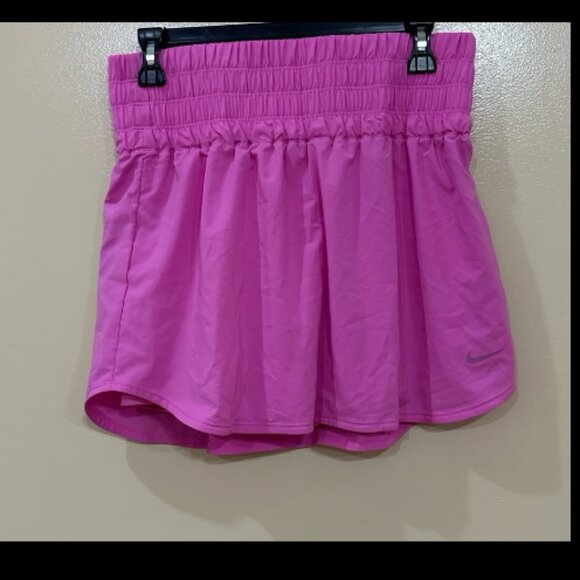 Nike One Dri-Fit Ultra High-Waisted Skort - Picture 1 of 5